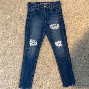 American Eagle high rise begging